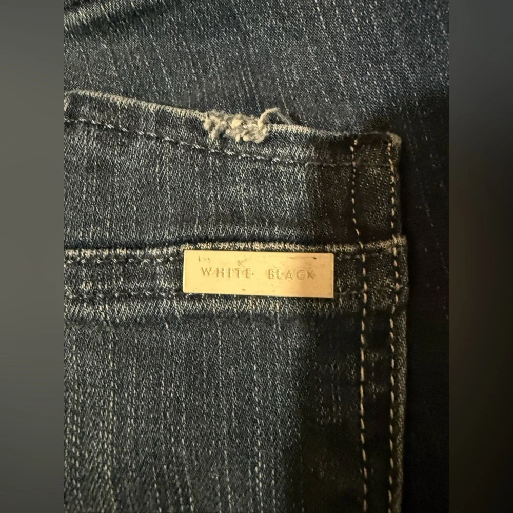 ~White House Black Market High Rise Straight Crop Blue Denim - Picture 6 of 9